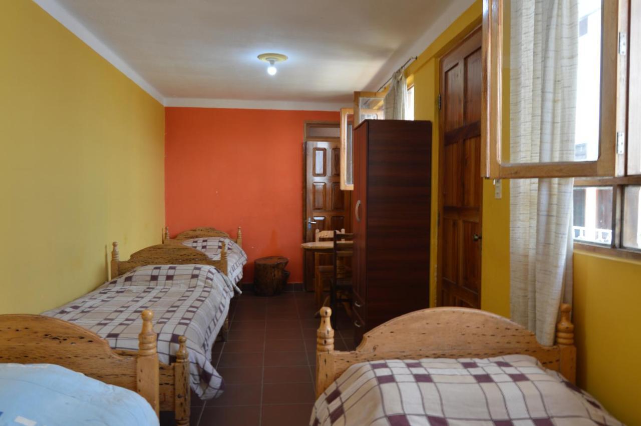 Hostal Coronel Pedro Arraya トゥピサ エクステリア 写真