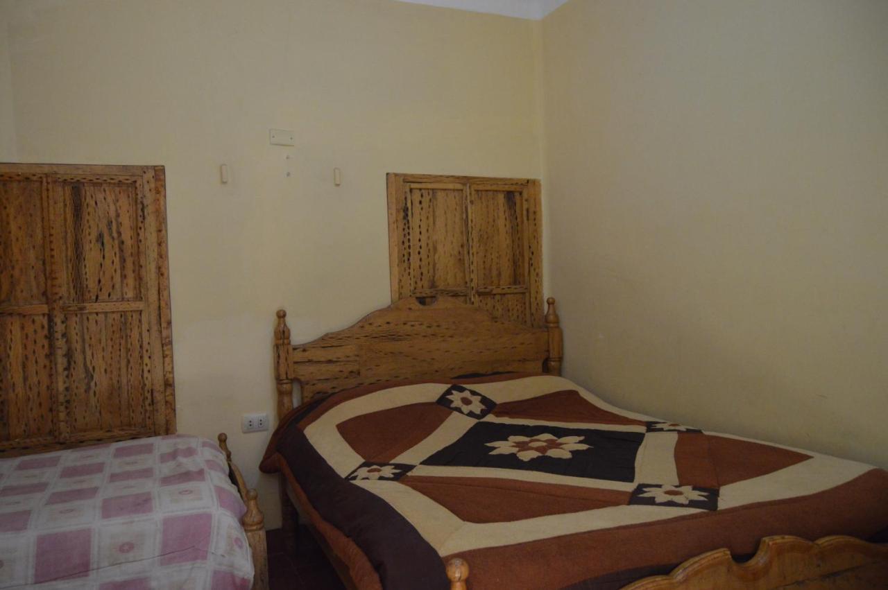 Hostal Coronel Pedro Arraya トゥピサ エクステリア 写真