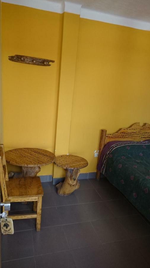 Hostal Coronel Pedro Arraya トゥピサ エクステリア 写真
